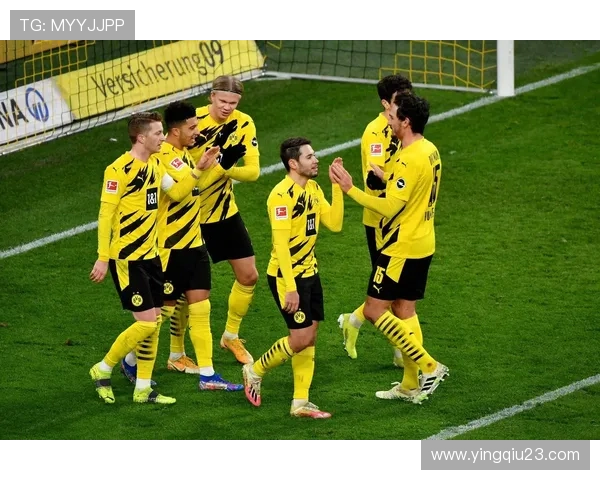 足球明星齐聚欧冠赛场共赏精彩对决与激情时刻 足球明星齐聚欧冠赛场共赏精彩对决与激情时刻